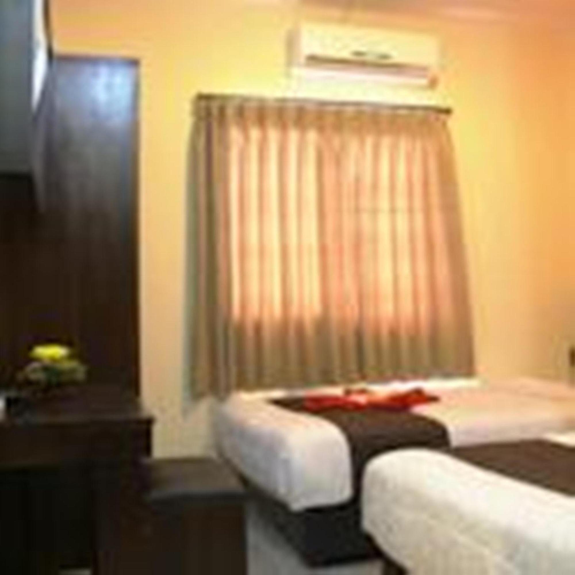 Asher Bali Transit Kuta Lombok Exterior foto
